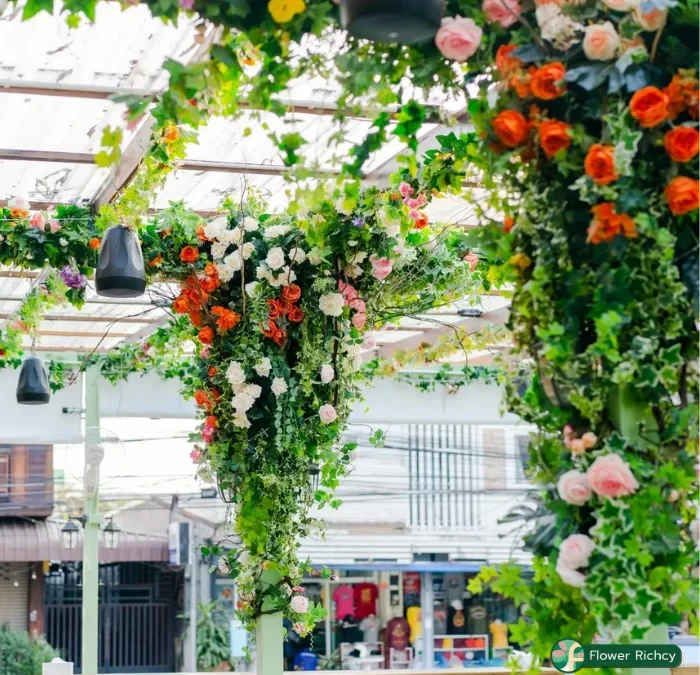 รีวิวเพดานสวนดอกไม้ห้อยระย้า ร้าน Vahalla พิษณุโลก