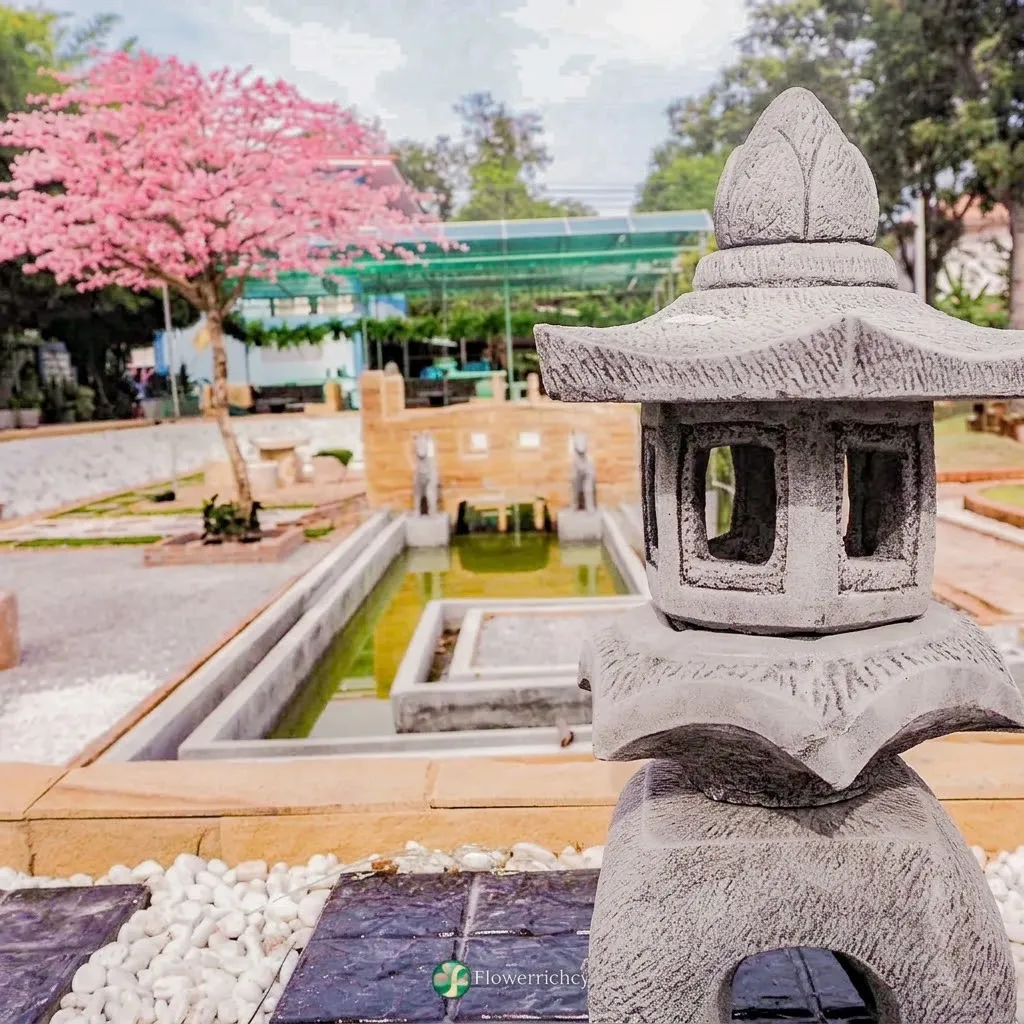 คัดสรรฟอร์มกิ่งก้านที่เมนบอร์ดขยายสมดุลในสีน้ำตาลไล่เฉดสีอย่างมีประสิทธิภาพให้ความรู้สึกเหมือนดอกไม้ผลิบานจริงอีกครั้ง